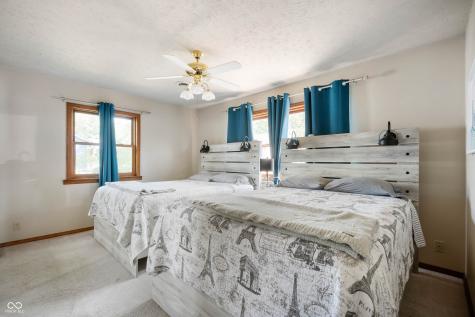 9235 N Gray Avenue Unionville IN 47468