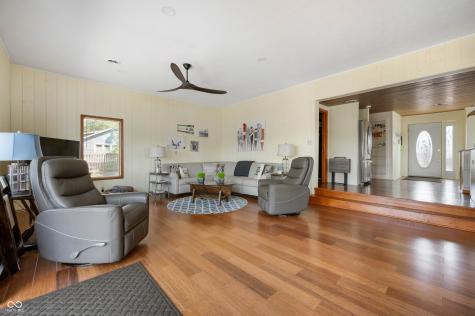 9235 N Gray Avenue Unionville IN 47468