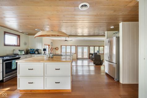 9235 N Gray Avenue Unionville IN 47468