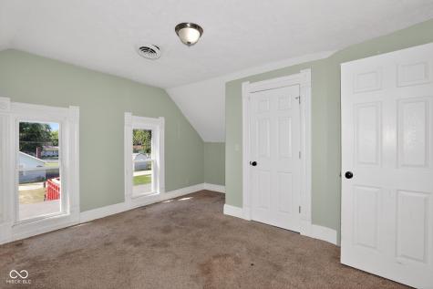 1909 S J Street Elwood IN 46036