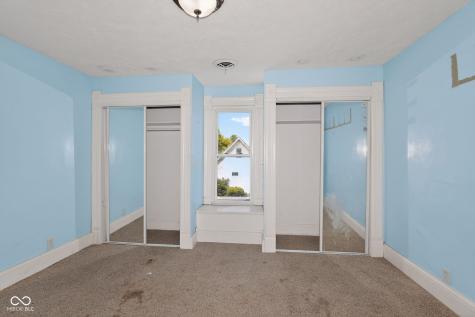 1909 S J Street Elwood IN 46036