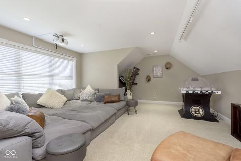 15254 Kampen Circle Carmel IN 46033