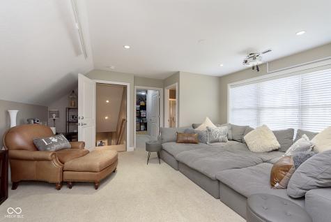 15254 Kampen Circle Carmel IN 46033