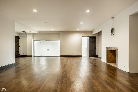 2075 S 950 E Zionsville IN 46077