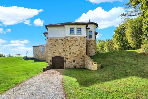 2075 S 950 E Zionsville IN 46077