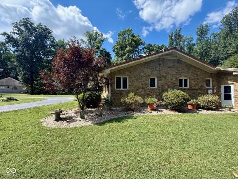 2500 S Edgewood Cove Martinsville IN 46151
