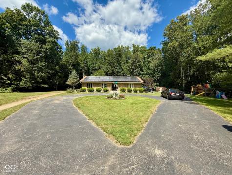 2500 S Edgewood Cove Martinsville IN 46151