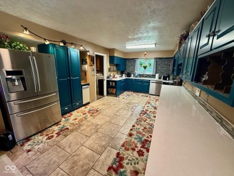 2500 S Edgewood Cove Martinsville IN 46151