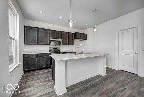 2032 Oak Terrace Drive Shelbyville IN 46176
