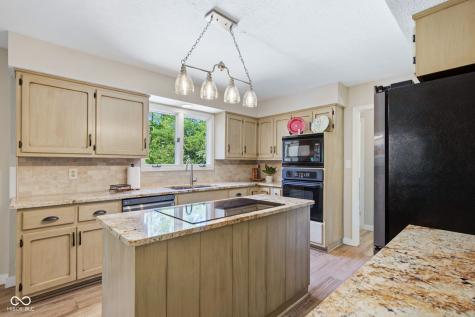8342 Catamaran Drive Indianapolis IN 46236