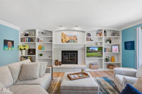 8342 Catamaran Drive Indianapolis IN 46236