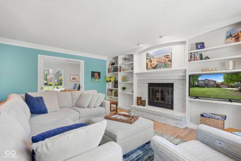 8342 Catamaran Drive Indianapolis IN 46236