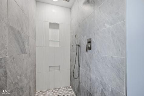 8342 Catamaran Drive Indianapolis IN 46236