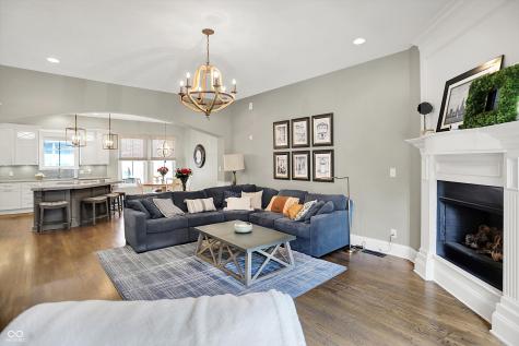 7634 The Commons Zionsville IN 46077