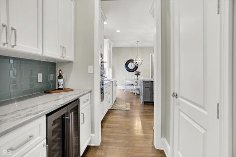 7634 The Commons Zionsville IN 46077