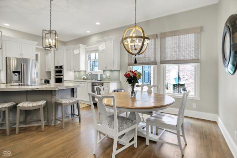 7634 The Commons Zionsville IN 46077