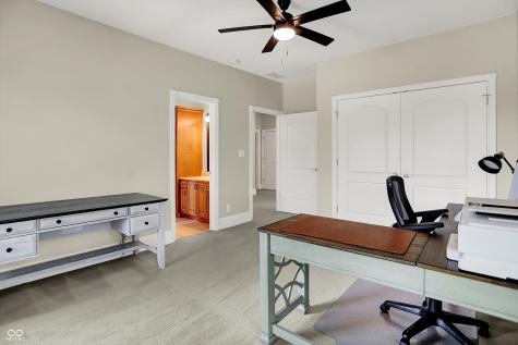 7634 The Commons Zionsville IN 46077