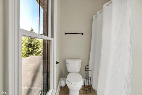 7634 The Commons Zionsville IN 46077