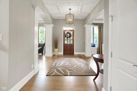 7634 The Commons Zionsville IN 46077