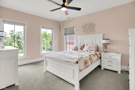 7634 The Commons Zionsville IN 46077