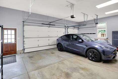 7634 The Commons Zionsville IN 46077