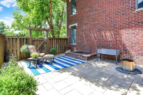 7634 The Commons Zionsville IN 46077