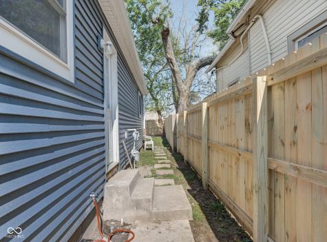 1145 Villa Avenue Indianapolis IN 46203