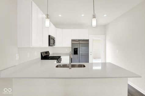 8516 Goldfinch Road Brownsburg IN 46112