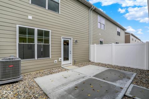 8516 Goldfinch Road Brownsburg IN 46112
