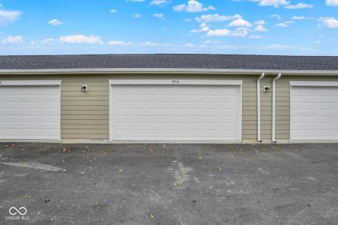 8516 Goldfinch Road Brownsburg IN 46112