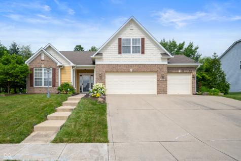 9402 Whisper Bend Drive Indianapolis IN 46278