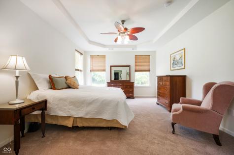 9402 Whisper Bend Drive Indianapolis IN 46278