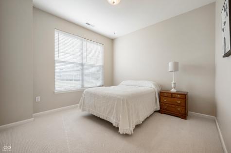 9402 Whisper Bend Drive Indianapolis IN 46278