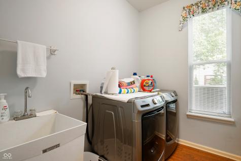 9402 Whisper Bend Drive Indianapolis IN 46278