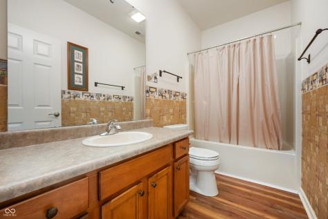 9402 Whisper Bend Drive Indianapolis IN 46278