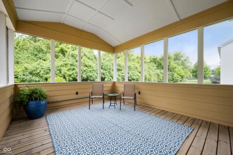9402 Whisper Bend Drive Indianapolis IN 46278