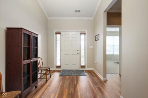 9402 Whisper Bend Drive Indianapolis IN 46278