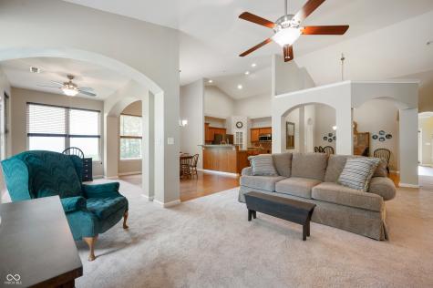 9402 Whisper Bend Drive Indianapolis IN 46278