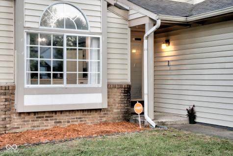 8552 Friendship Lane Indianapolis IN 46217