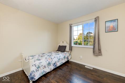 8552 Friendship Lane Indianapolis IN 46217