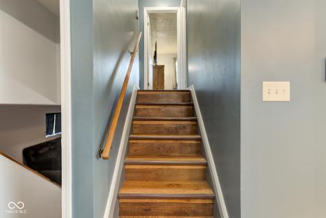 8552 Friendship Lane Indianapolis IN 46217