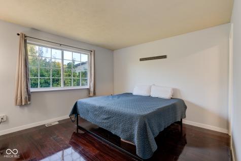 8552 Friendship Lane Indianapolis IN 46217
