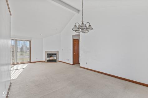 3810 Briar Hill Way Columbus IN 47203