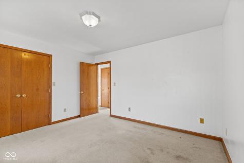 3810 Briar Hill Way Columbus IN 47203