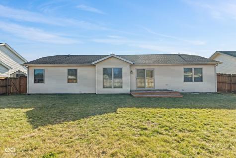 3810 Briar Hill Way Columbus IN 47203