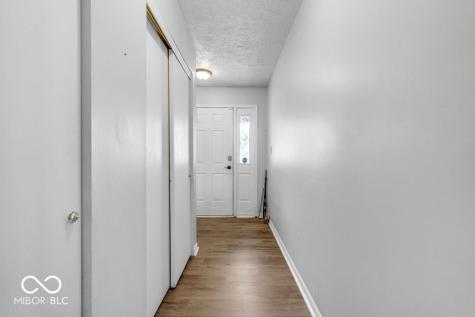 387 Pleasantview Boulevard Greenwood IN 46142