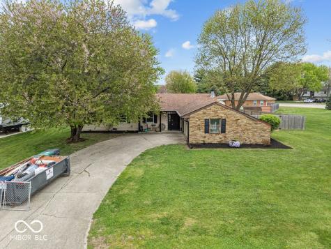 387 Pleasantview Boulevard Greenwood IN 46142
