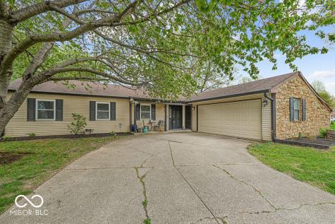 387 Pleasantview Boulevard Greenwood IN 46142