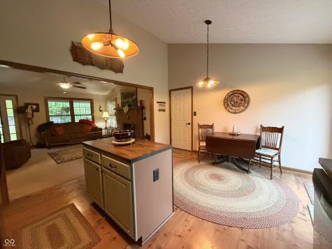 9236 Crawfordsville Road Indianapolis IN 46234