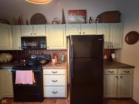 9236 Crawfordsville Road Indianapolis IN 46234